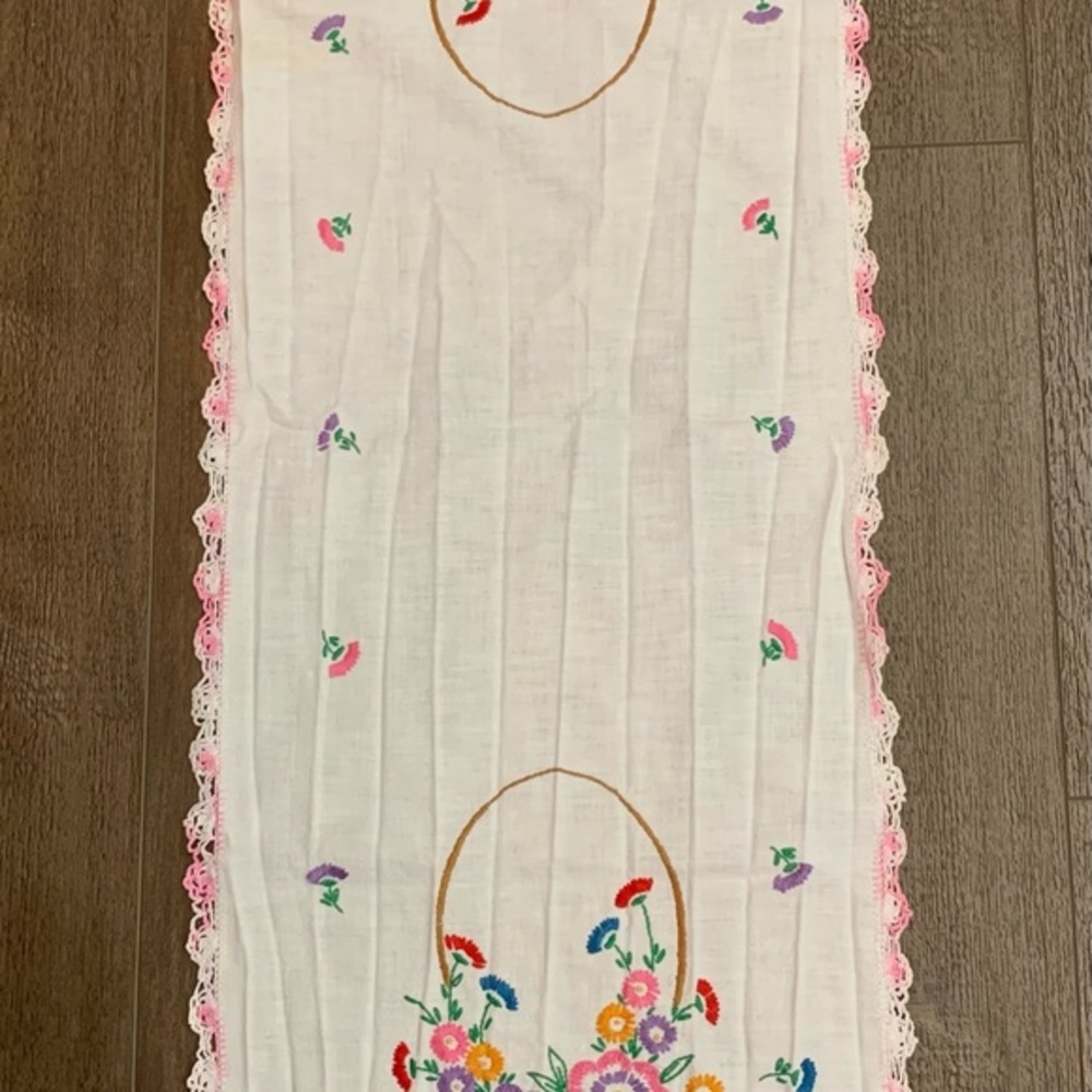Table Runner